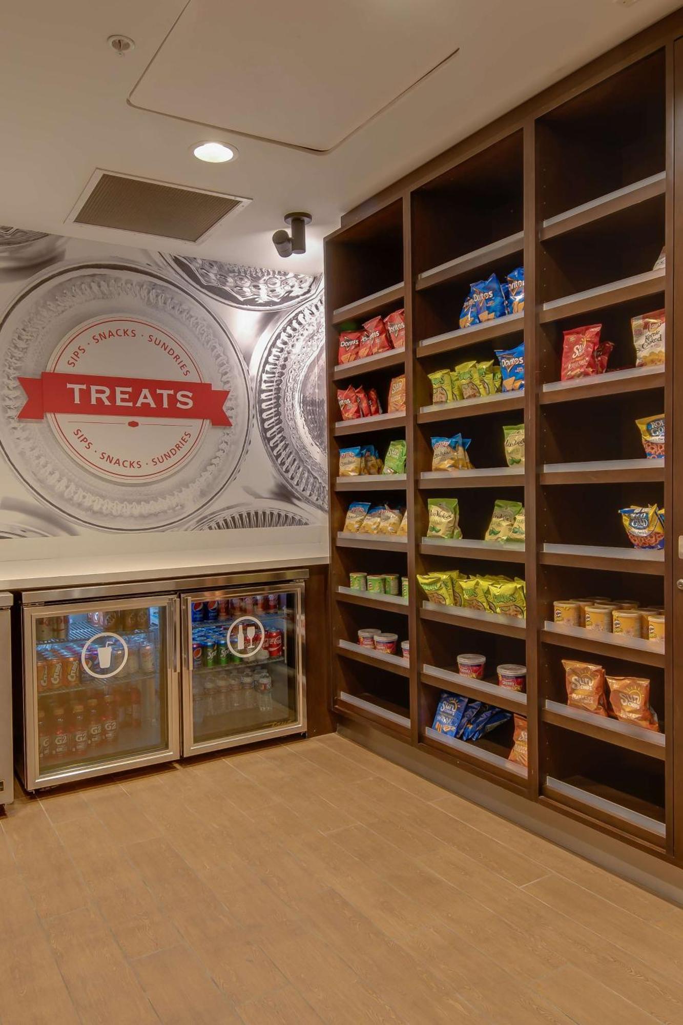 Hampton Inn & Suites Los Angeles - Glendale Bagian luar foto