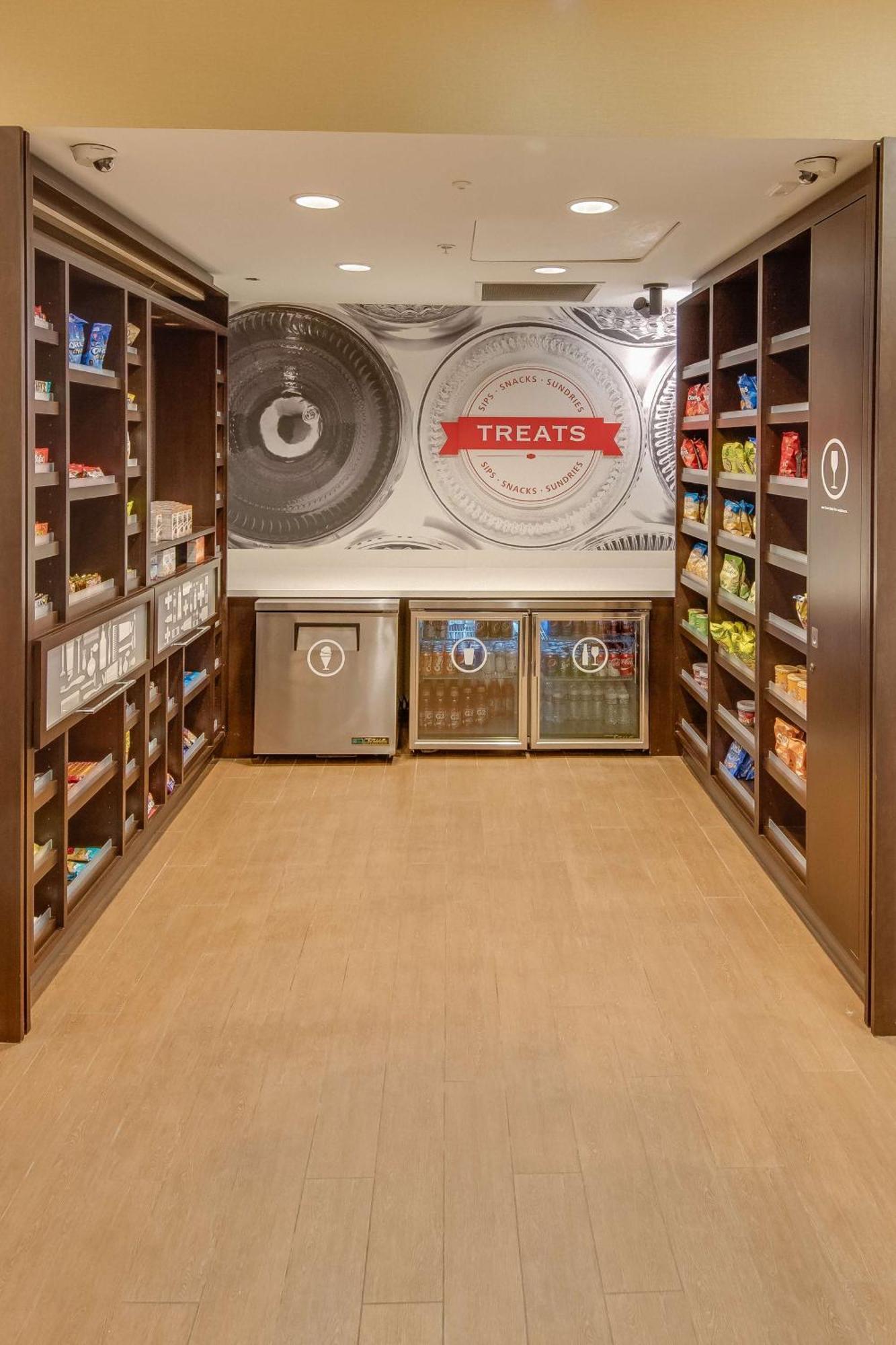 Hampton Inn & Suites Los Angeles - Glendale Bagian luar foto