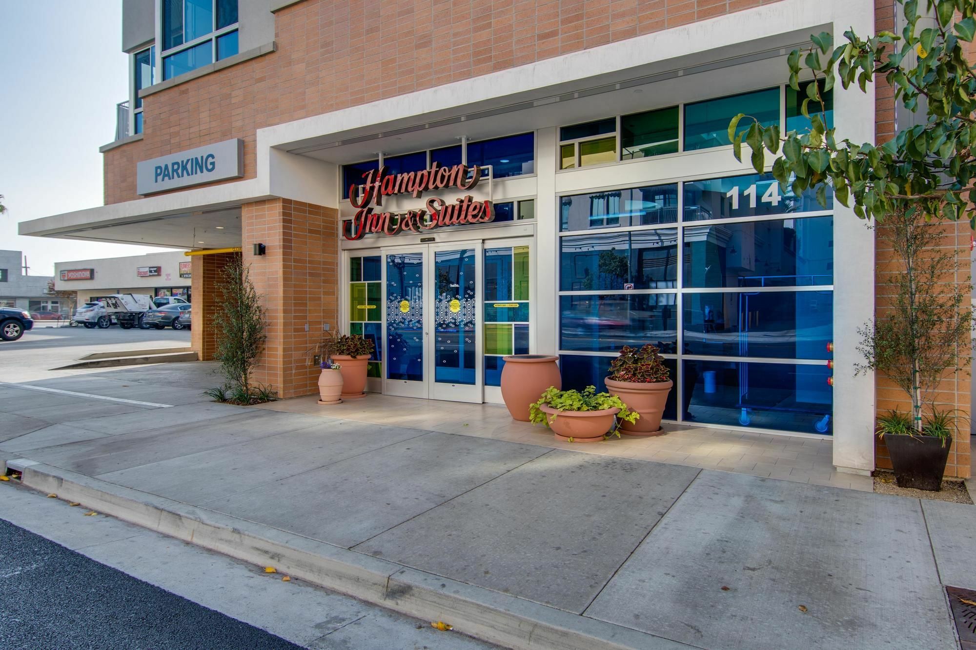 Hampton Inn & Suites Los Angeles - Glendale Bagian luar foto