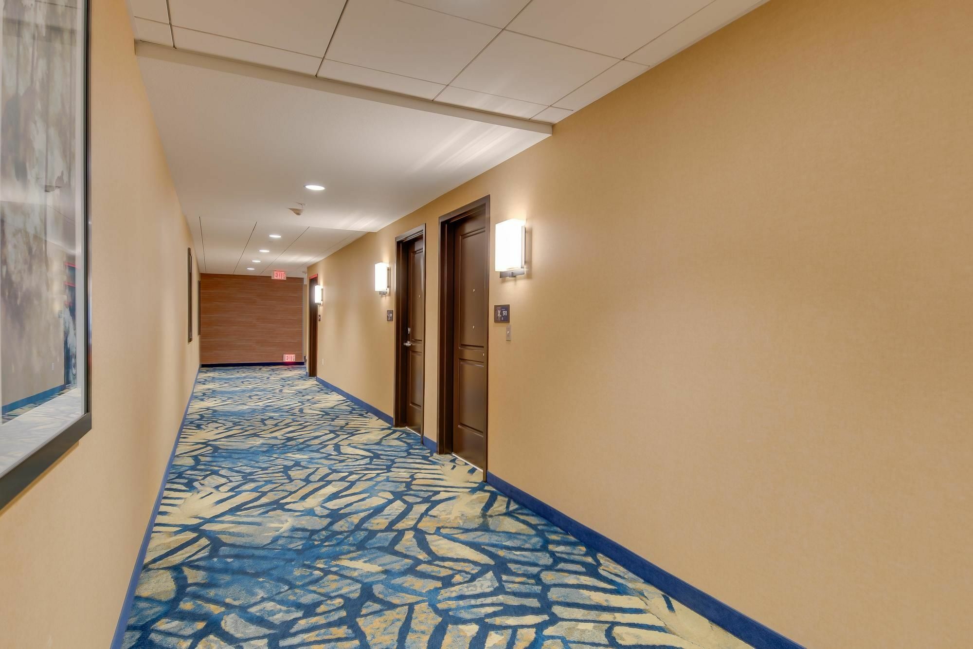 Hampton Inn & Suites Los Angeles - Glendale Bagian luar foto